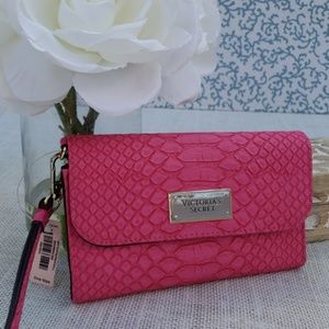 VICTORIA'S SECRET WRISTLET NWT